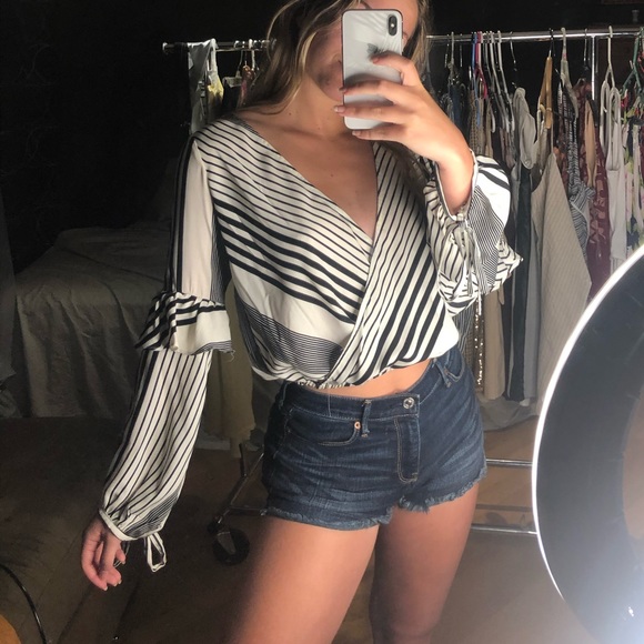 Long sleeve top! - Picture 2 of 4